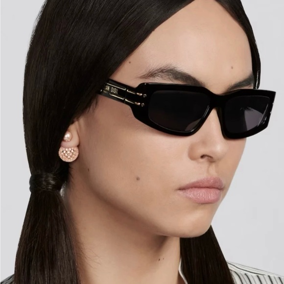Christian Dior Sunglasses - Picture 4 of 4